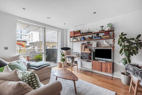 2 bedroom apartment to rent, Arts Lane, Costermonger Building, SE16
