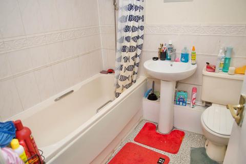 undefined, Woburn Close, Thamesmead, SE28 8QZ