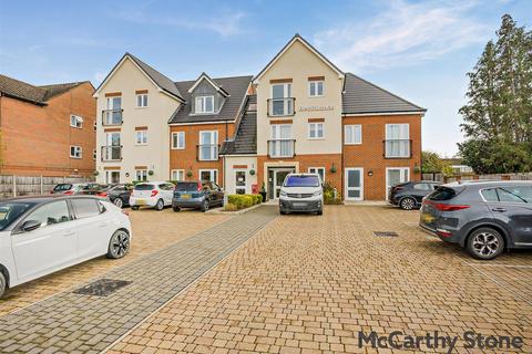 1 bedroom apartment for sale, Heathlands, Beaconsfield Road, Farnham Common, Slough
