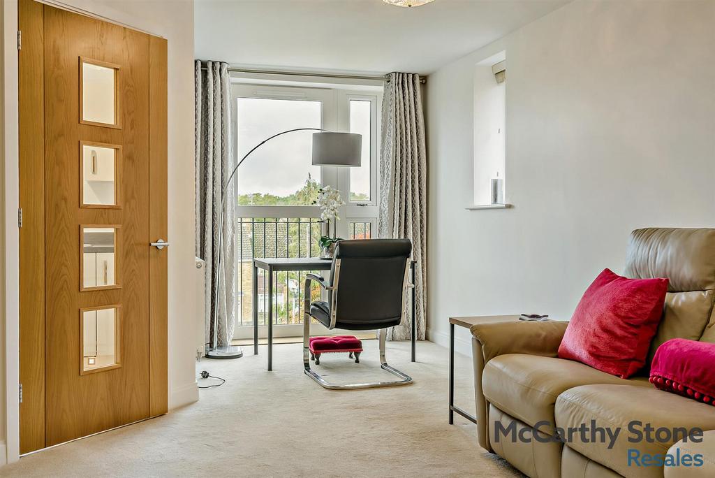 8668094-interior10-800.jpg