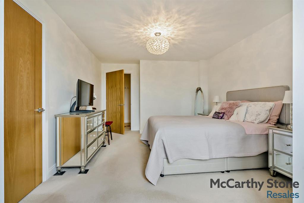 8668094-interior03-800.jpg