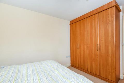 undefined, Manor Park,  Headington,  OX3