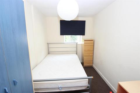 undefined, Magdalen Road