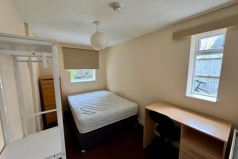 1 bedroom in a house share to rent, Magdalen Road