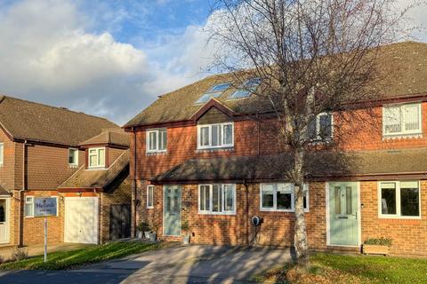 4 bedroom semi-detached house for sale, Oak Hill, Alresford
