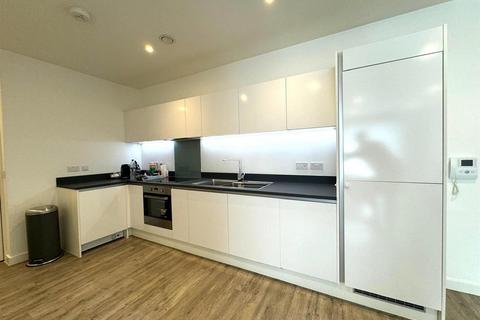 2 bedroom apartment to rent, 300 Kings Road, Reading RG1