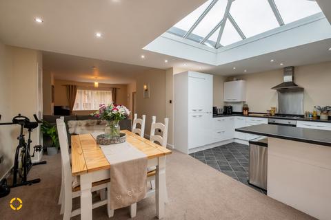2 bedroom bungalow for sale, Melton Grove, Lytham, FY8