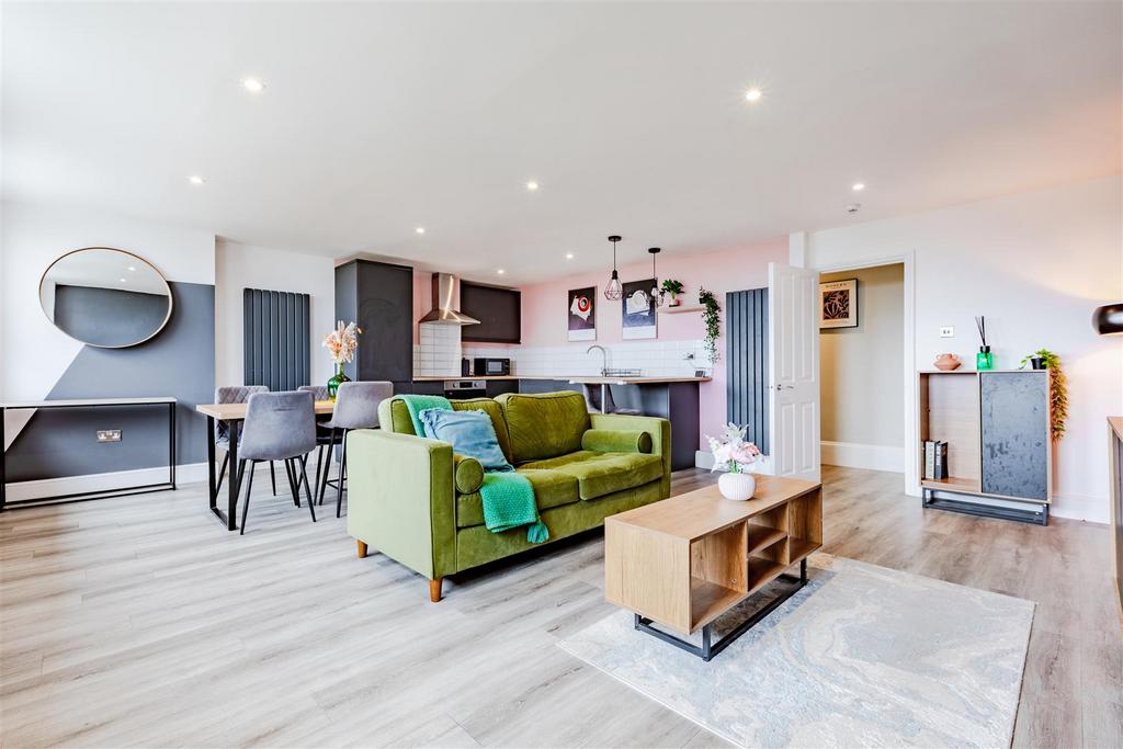 Open Plan Reception