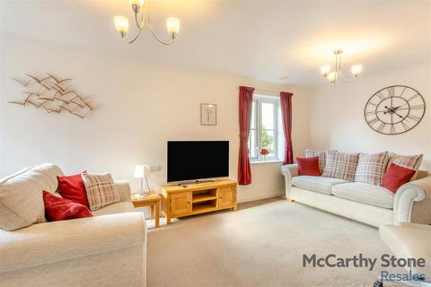 1 bedroom apartment for sale, High Street South, Rushden, Northamptonshire, NN10 0FR