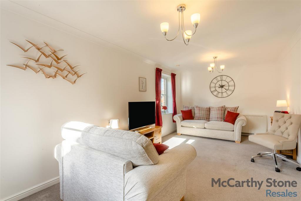 8668517-interior02.jpg