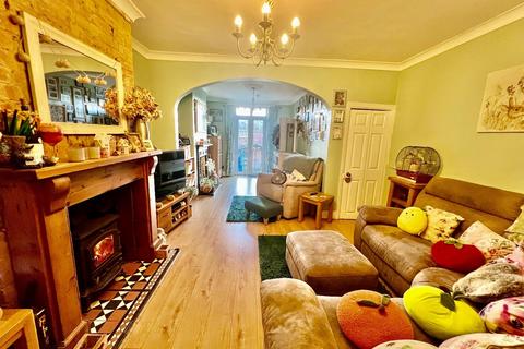 2 bedroom terraced house for sale, Coronation Avenue, Rothwell, Kettering