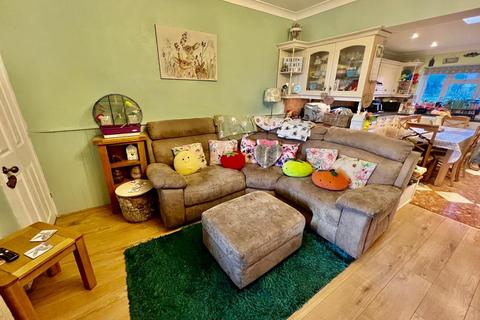 2 bedroom terraced house for sale, Coronation Avenue, Rothwell, Kettering