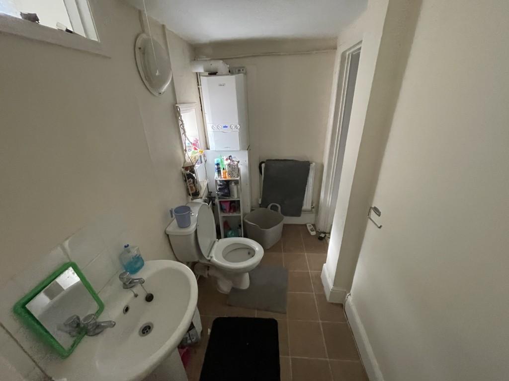 11 Medium T202511041108.jpg