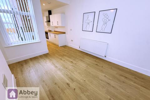 3 bedroom terraced house to rent, Pool Road, Leicester, LE3