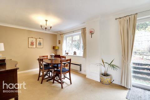 4 bedroom detached house for sale, The Grove, Biggin Hill