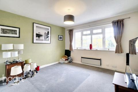 undefined, The Grove, Biggin Hill
