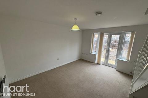 2 bedroom terraced house to rent, wintergreen Road, red lodge