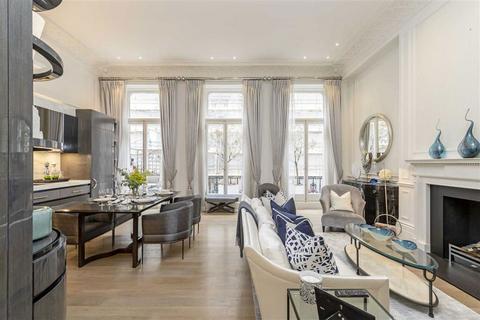 undefined, Ennismore Gardens, London SW7