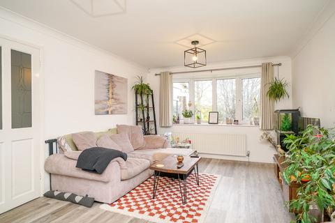 undefined, Crosslands, Caddington, LU1