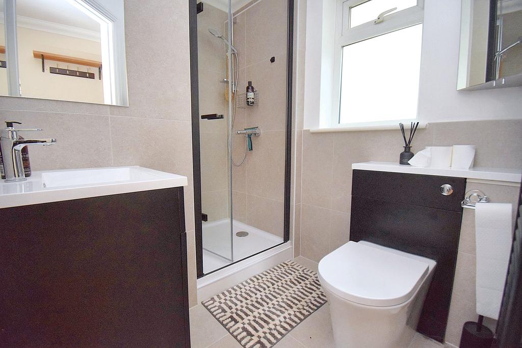 Shower room 1