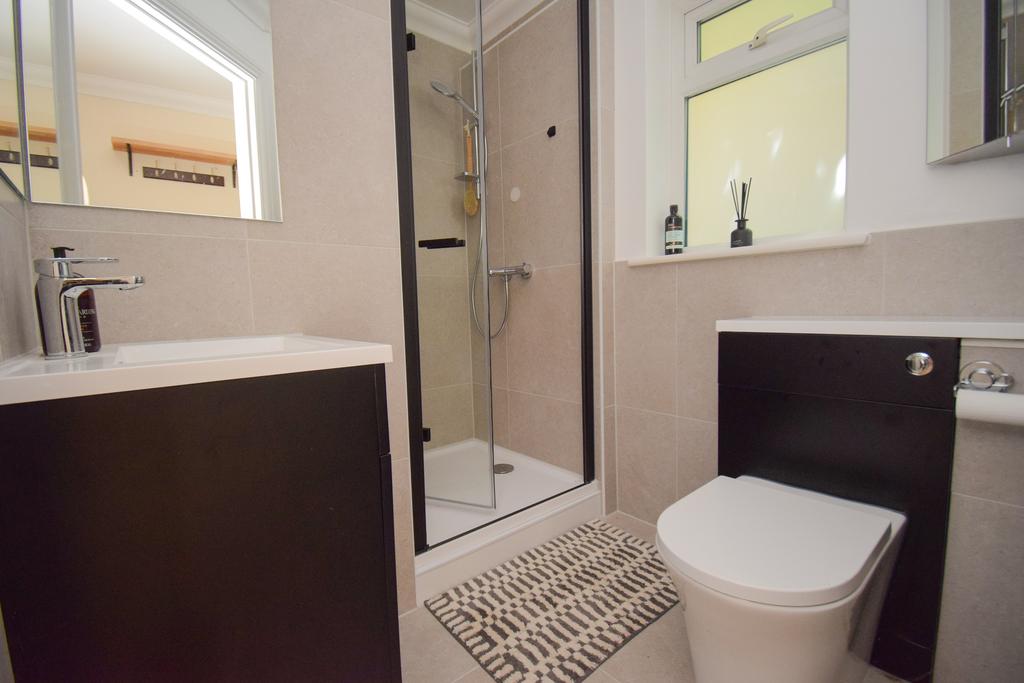 Shower room 1