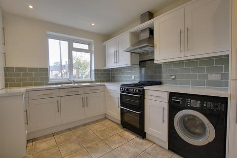 2 bedroom flat to rent, Cranley Court, Bromley BR2