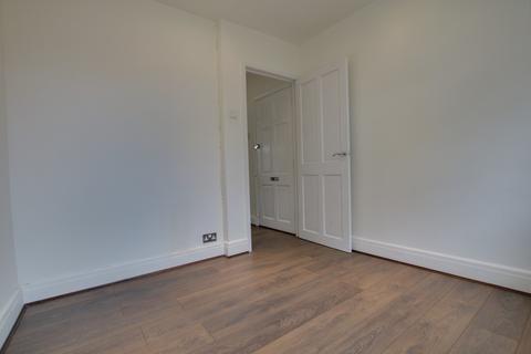 2 bedroom flat to rent, Cranley Court, Bromley BR2