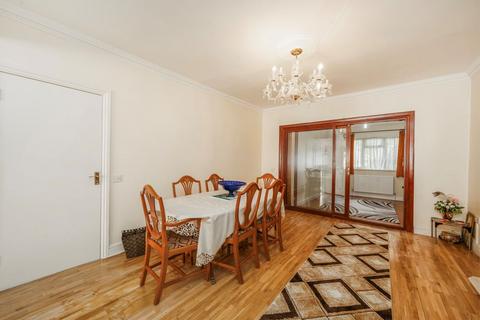 undefined, Ridge Close, Hendon NW4