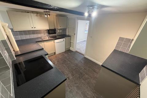 4 bedroom detached house to rent, Lower Icknield Way, Princes Risborough HP27