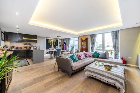 Farm Lane, London SW6