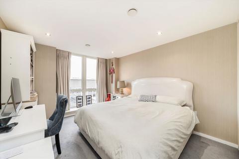 2 bedroom flat to rent, Farm Lane, London SW6