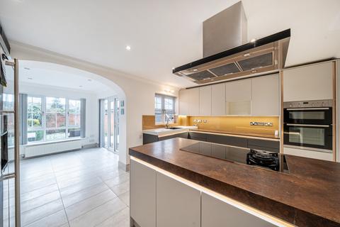 undefined, Oakview Close, Watford WD19 4RA