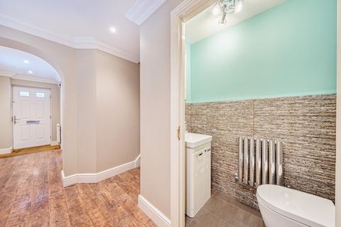 undefined, Oakview Close, Watford WD19 4RA
