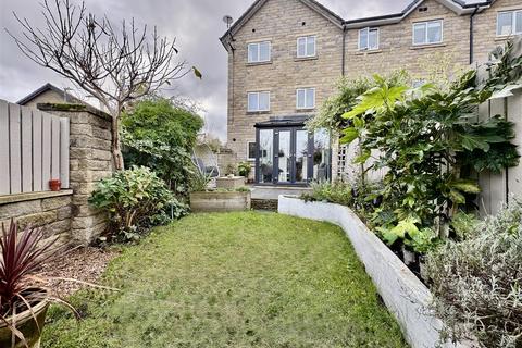4 bedroom townhouse for sale, Bromley Bank, Denby Dale, HD8 8QG