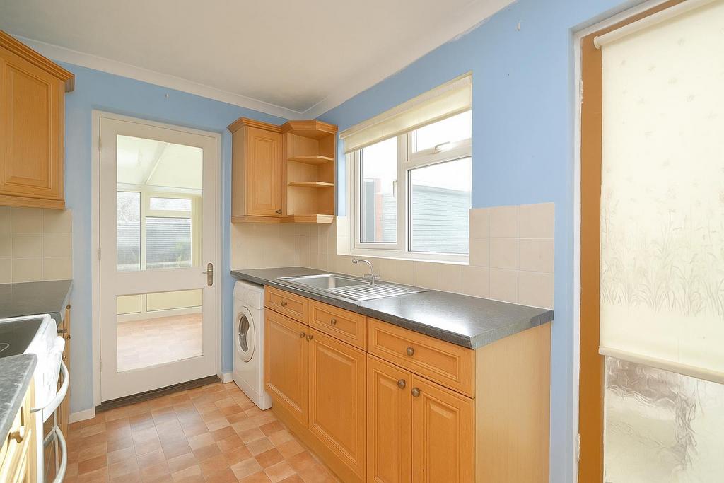 Kitchen NEW2.jpg