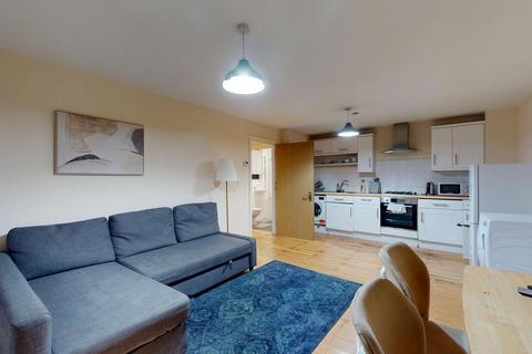 2 bedroom flat to rent, Laugan Walk, London, SE17