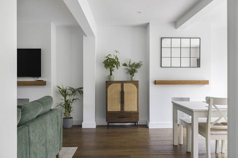 3 bedroom semi-detached house to rent, Fairfield Road, Bromley, BR1