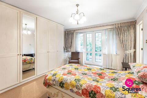 undefined, Holders Hill Road, Hendon, London