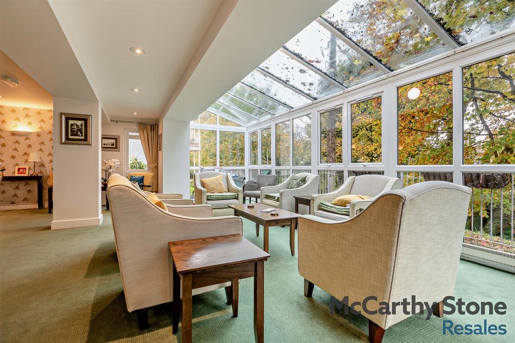 Homeowners Lounge