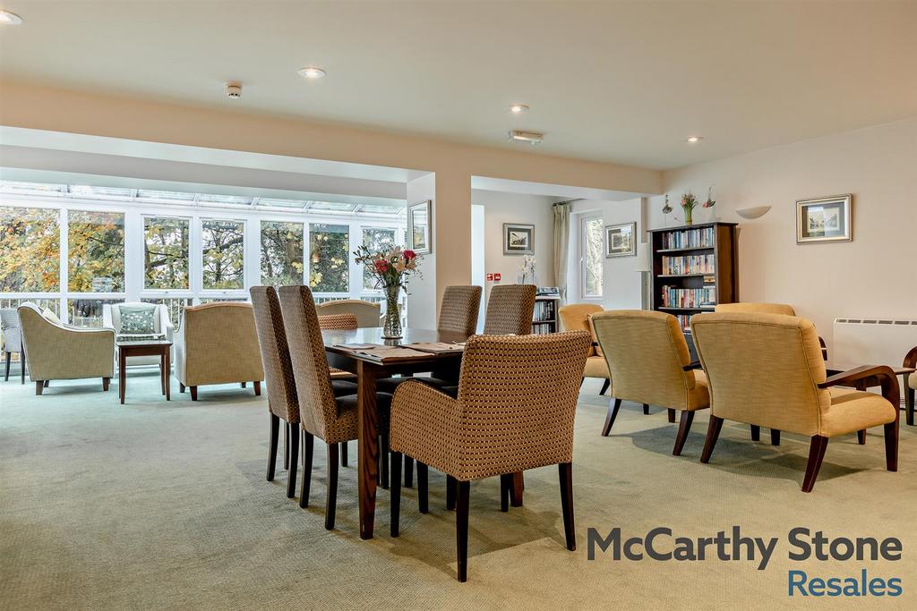 Homeowners Lounge
