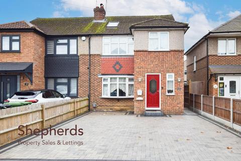 undefined, Bullwell Crescent, Cheshunt EN8