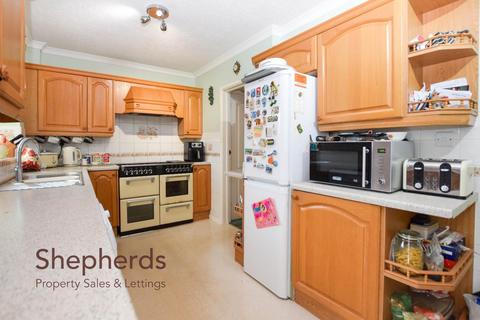 undefined, Bullwell Crescent, Cheshunt EN8