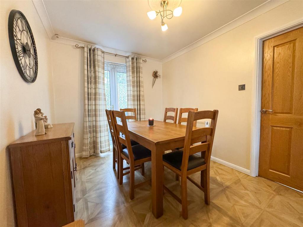 Lounge dining room
