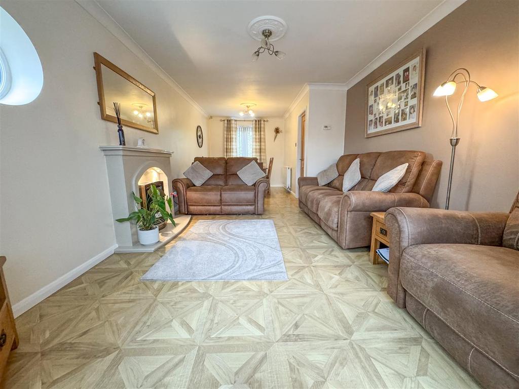 Lounge dining room