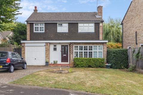 3 bedroom detached house for sale, Birchmead Avenue, Pinner HA5