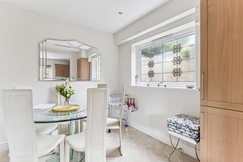 3 bedroom detached house for sale, Birchmead Avenue, Pinner HA5