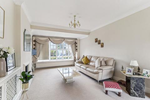 3 bedroom detached house for sale, Birchmead Avenue, Pinner HA5