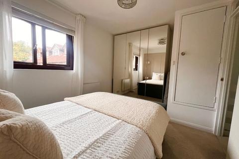 undefined, Landseer Close, Colliers Wood