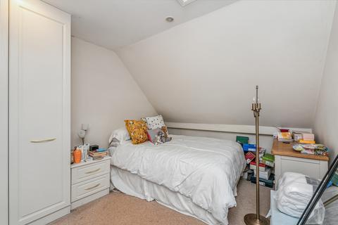 Flat 7, Parklands Hazel Grove, Hindhead, GU26 6BJ