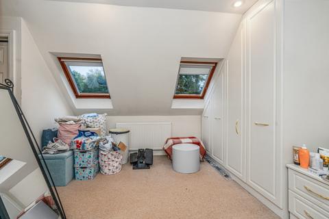 Flat 7, Parklands Hazel Grove, Hindhead, GU26 6BJ